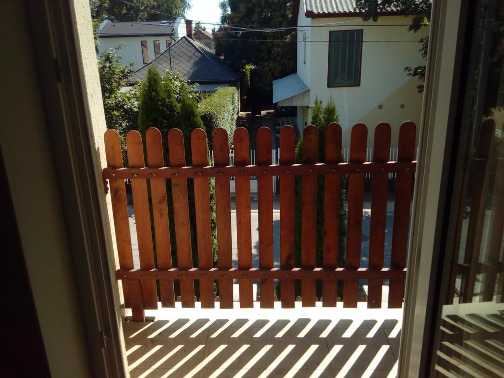 Hajdúszoboszló Eva Vendeghaz Guesthouse מראה חיצוני תמונה