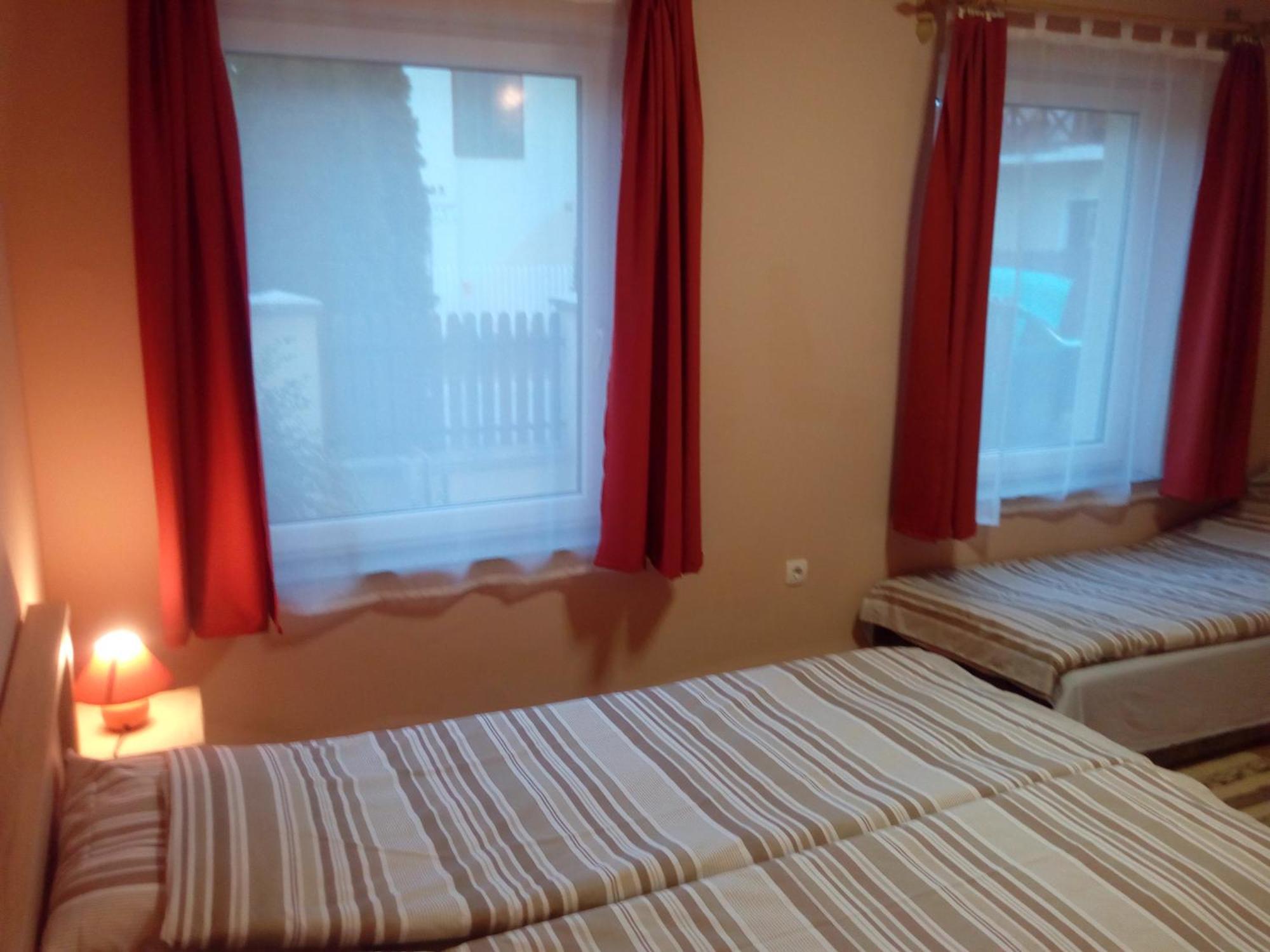 Hajdúszoboszló Eva Vendeghaz Guesthouse מראה חיצוני תמונה